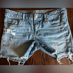 Women’s American Eagle cut off jeans shorts size 8